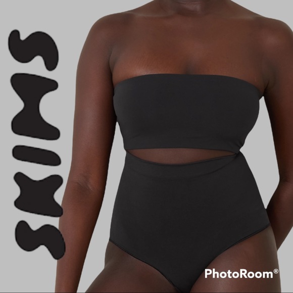 *SOLD*💝🎉HOST PICK🎉Rare Skims “Fits Everybody” Bandeau NWT Color “Cypress” - Picture 5 of 10
